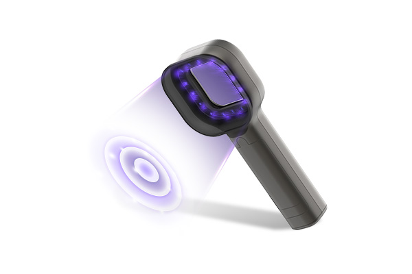 Applying phototherapy light to shoulder